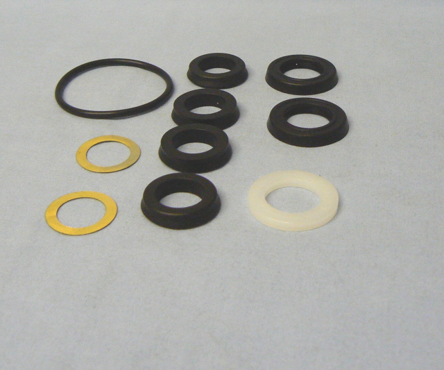 SJ082J0069 MASTER CYLINDER SEAL KIT 1985 to 1992